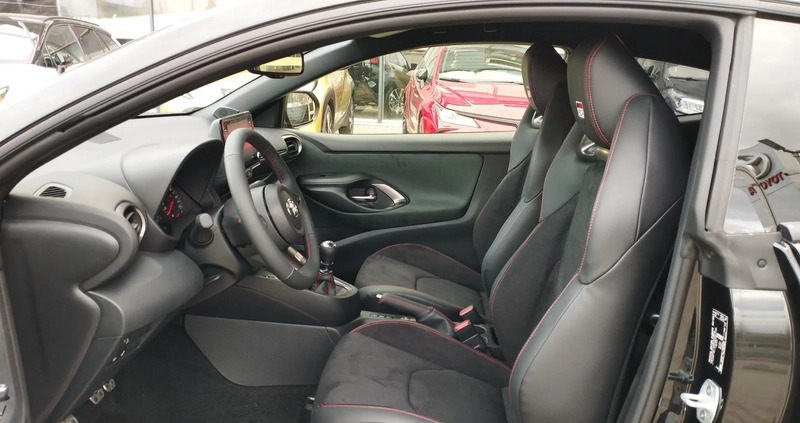 Toyota Yaris cena 194699 przebieg: 4, rok produkcji 2023 z Annopol małe 277